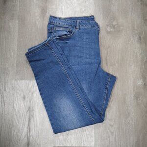 George Ladies Size 18 Medium Wash Zipper & Button Closure Blue Jeans